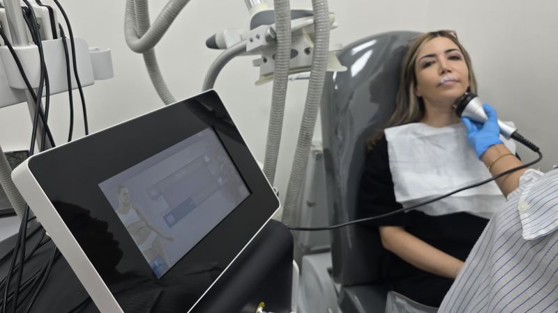 لاغری با دستگاه در کلینیک سولا در تهران